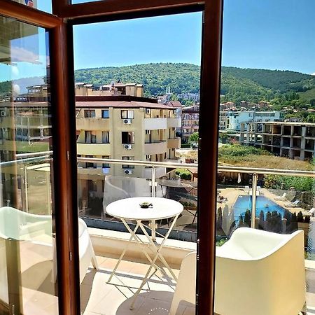 Obzor Tatyana Apartaments Bonjour المظهر الخارجي الصورة