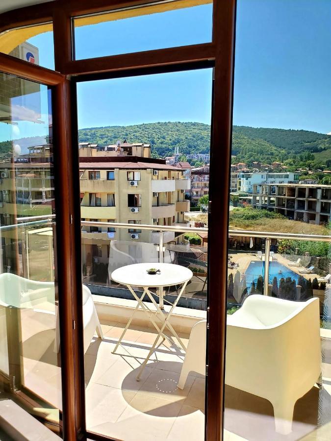 Obzor Tatyana Apartaments Bonjour المظهر الخارجي الصورة